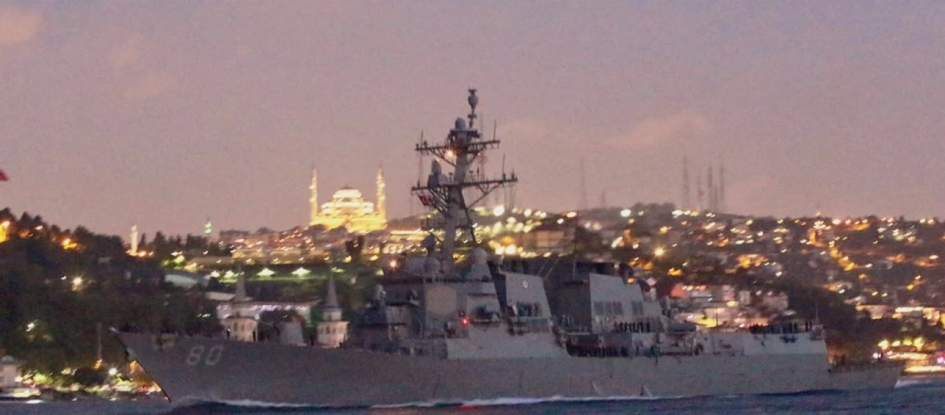 Τα Στενά του Βοσπόρου με προορισμό τη Μαύρη Θάλασσα πέρασε το αμερικανικό αντιτορπιλικό USS Roosevelt